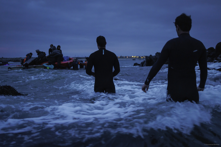 Dans l'enfer liquide de la vague Annaëlle