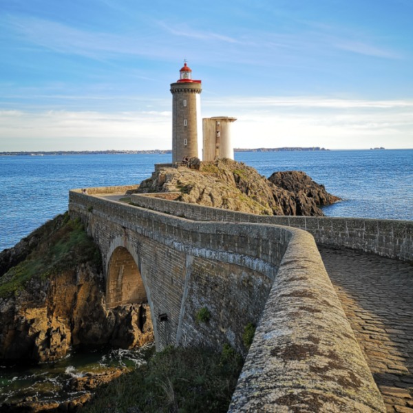 Le phare du petit minou, à l'entrée de la mer d'iroise, dans la rade de Brest