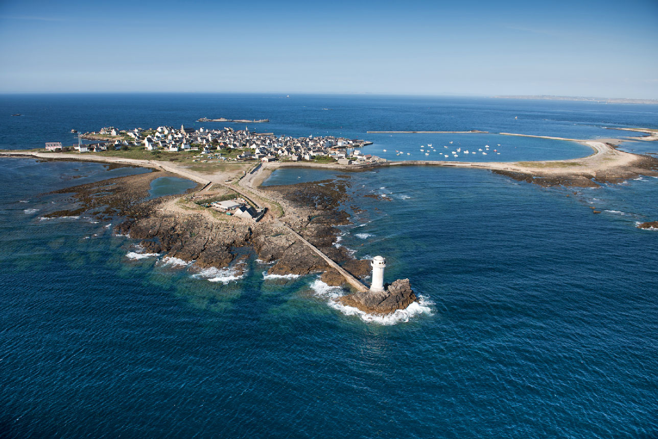 RÃ©sultat de recherche d'images pour "ile de sein"