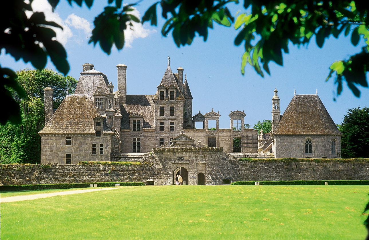 Le château de Kerjean Le château de Kerjean