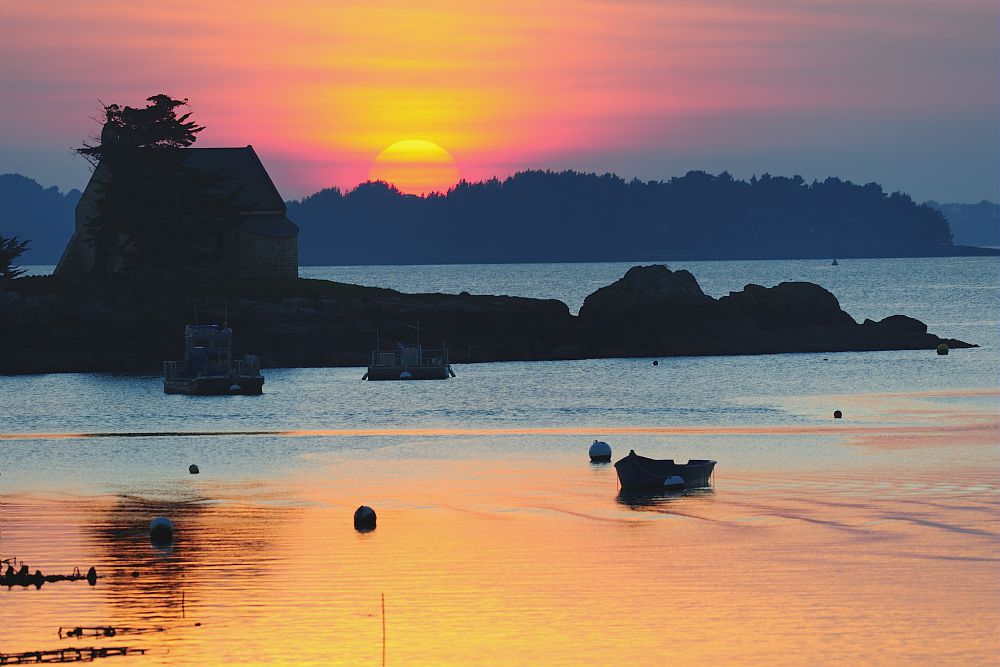 Devant Les Plus Beaux Couchers De Soleil Bretagnecom