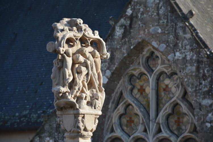 calvaire et patrimoine religieux bretons à Rochefort en terre