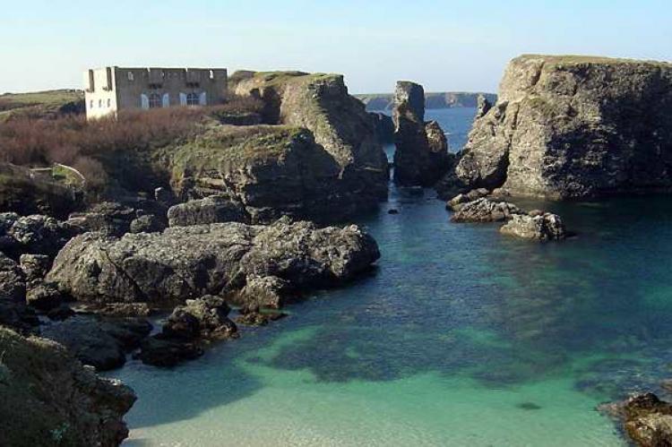 Belle-Ile-en-Mer. Refuge de Sarah Bernhardt Belle-Ile-en-Mer. Refuge de Sarah Bernhardt