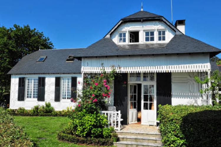 Crozon. Le mystère de la maison de fer Crozon. Le mystère de la maison de fer