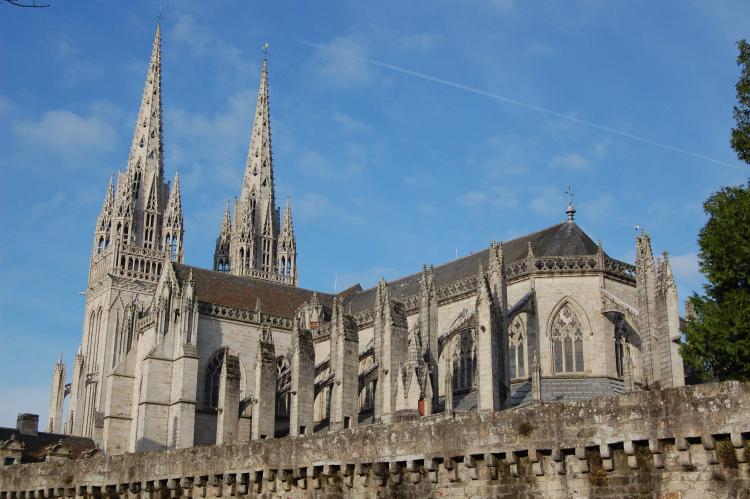 La cathédrale Saint-Corentin La cathédrale Saint-Corentin