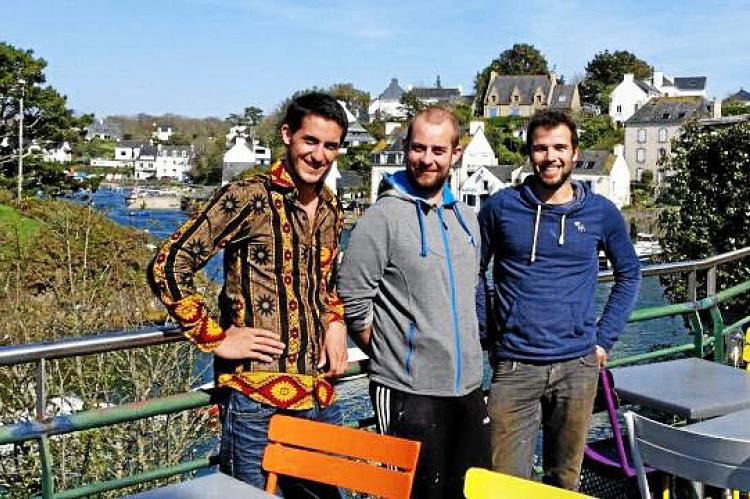 Clohars-Carnoët. Le Trois Mâts, Alexis Le Breton, Frédéric Descormier et Ronan Le Calvez (photo DR)