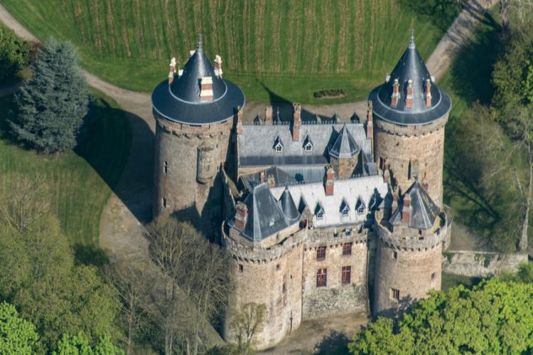 Le château de Combourg Le château de Combourg