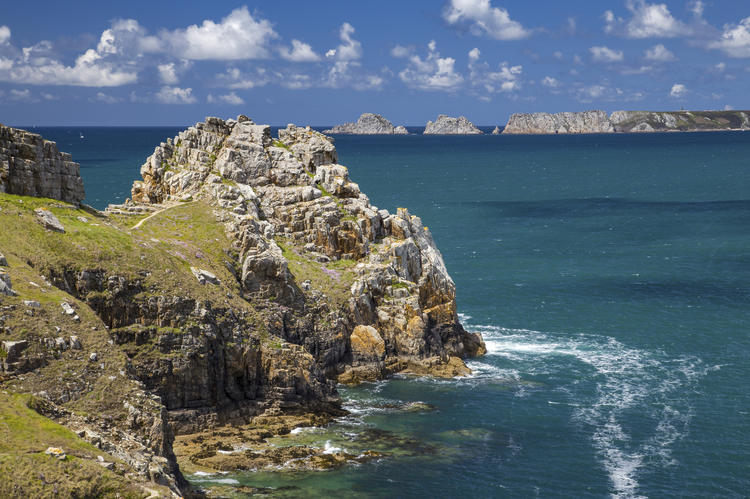 La pointe de Dinan à l'ouest de la presqu'île de Crozon