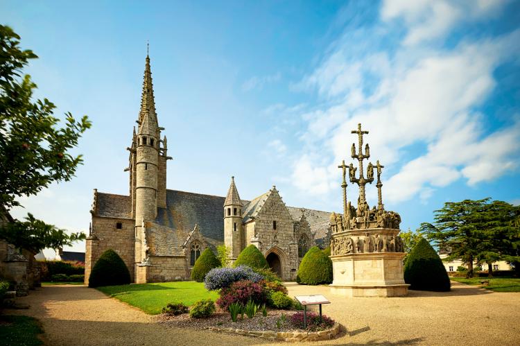 Enclos paroissiaux Enclos paroissiaux