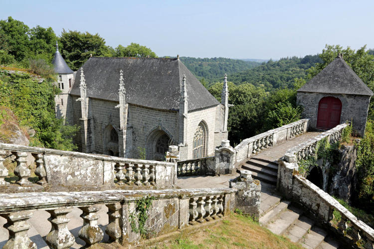 escaliers de la chapelle Sainte-Barbe, Faouët