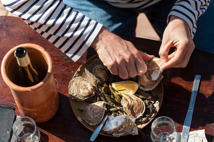 Cancale, la capitale des huîtres et du bon goût