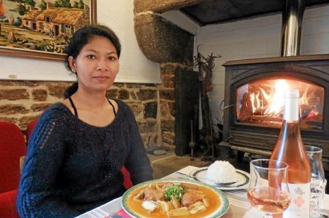 Pont-Aven. Crêperie Les Trois Sœurs