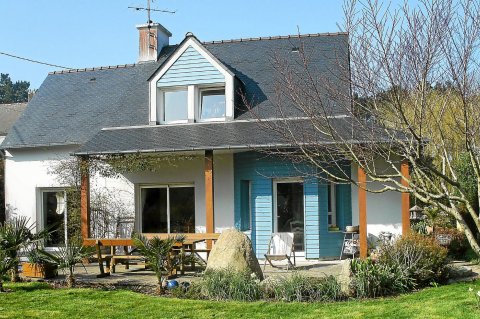 Maison en breton. Que veulent dire Ti et ker en breton ?