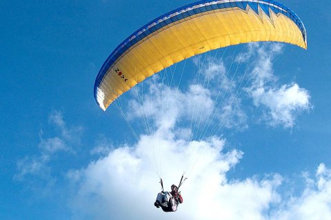 parapente dans le Finistère, en Bretagne