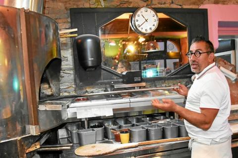 Sylvain Bucaille, aux commandes de la pizzeria à Tréguier depuis huit ans