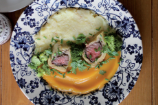 Bœuf wellington et duo de purée 