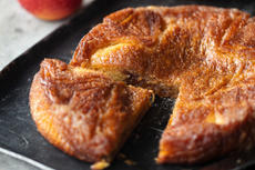 délicieux kouign amann tout chaud, tout juste sortie du four